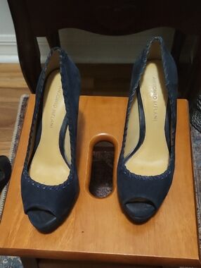 ANTONIO MELANI Navy Suede Peep-Toe Pumps with Braided Trim